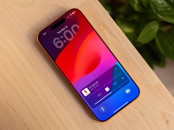 Liquid Glass Transparency Too Much? iOS 26.1 Lets You Turn It Off