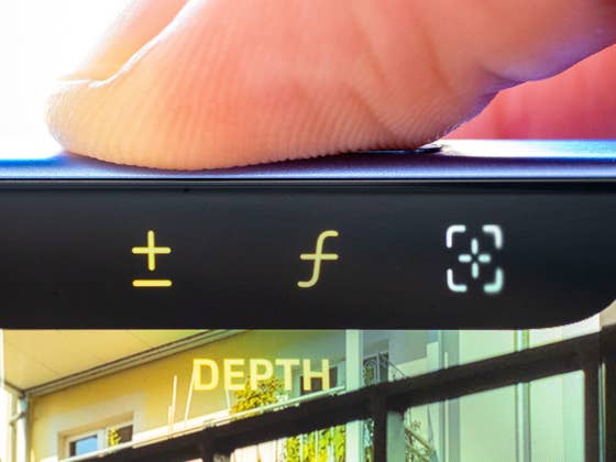 iPhone 16 (Pro) Camera Control: How Does it Work?