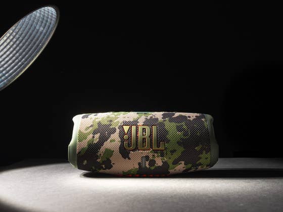 JBL Charge 5 Review: Party Boost for Less than $200