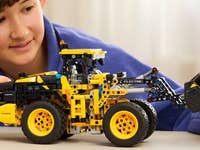 Lego Technic Volvo L120 Electric