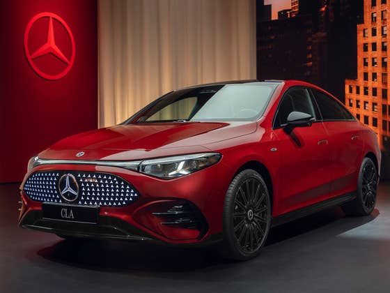 Mercedes CLA (2025): This EV is a Game Changer