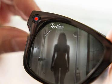 Meta's Ray-Ban Smart Glasses