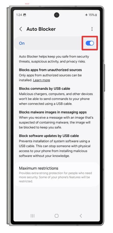 Screenshots showing how to activate the One UI Auto Block feature.