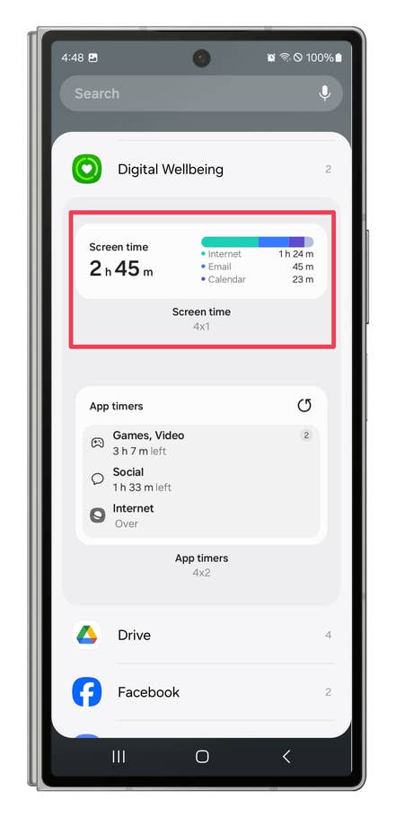 One UI screenshots showing how to display a screen time widget.