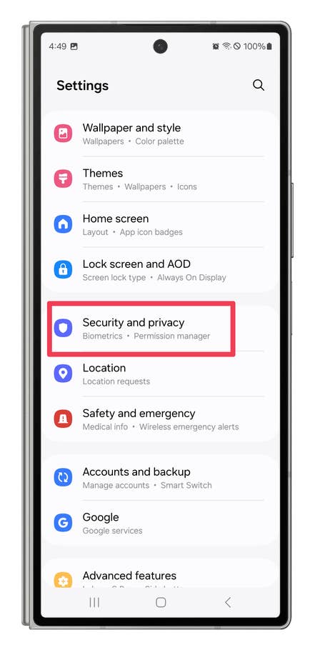 One UI screenshots showing how to turn on the Find My Mobile feature.