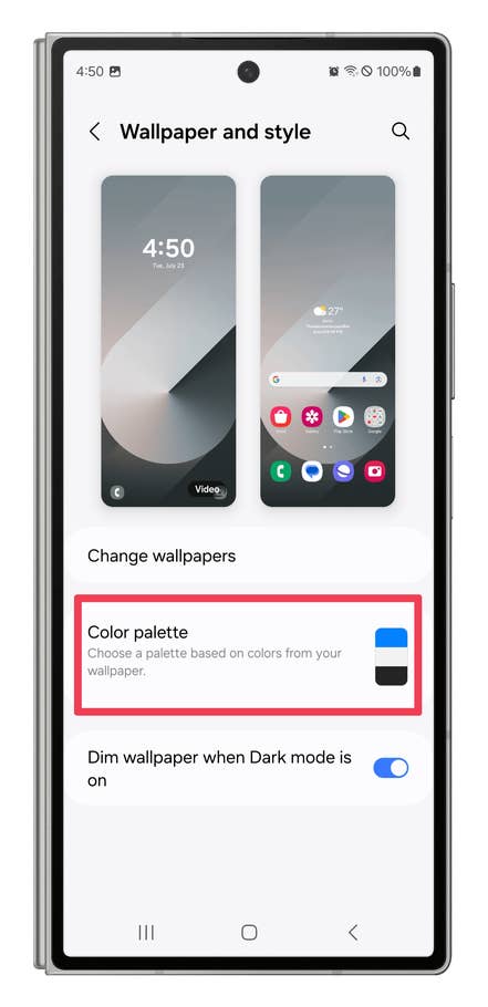 One UI screenshots showing how to customize the interface color palette.