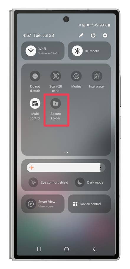 One UI screenshots showing how to hide apps with the Secure Folder feature.
