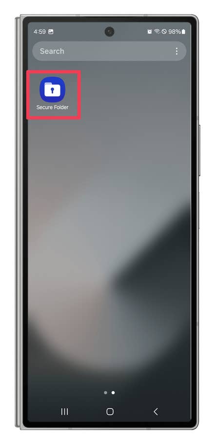 One UI screenshots showing how to hide apps with the Secure Folder feature.