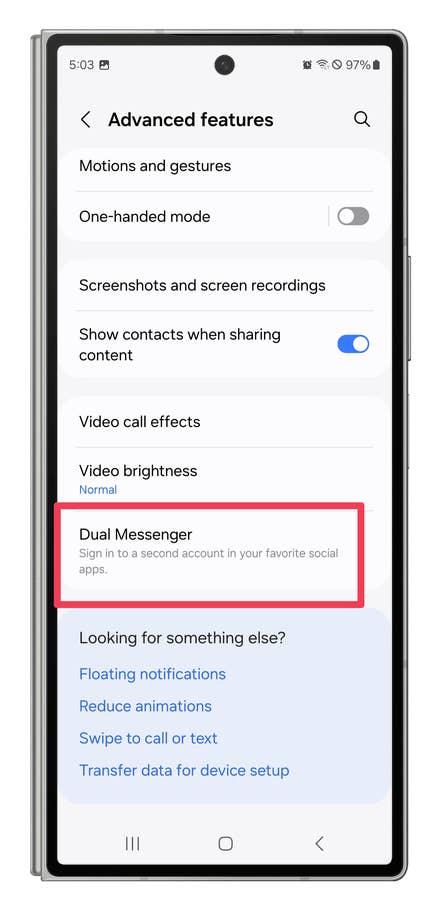 One UI screenshots showing how to use two social media or messaging accounts on the same app.