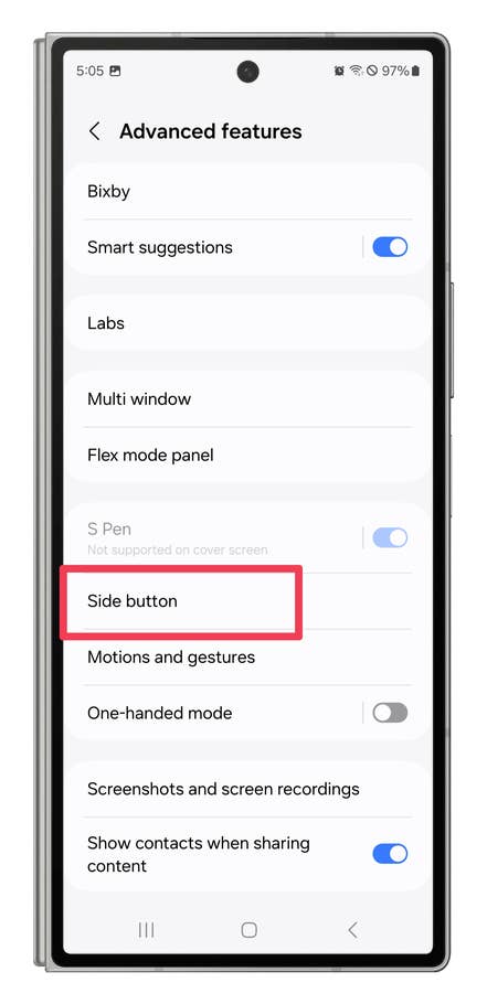 One UI screenshots showing how to change the behaviour of the Power button.