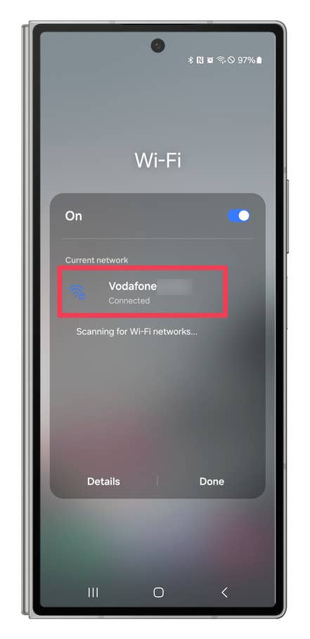 One UI screenshots showing how to share your Wi-Fi credentials with a QR code.