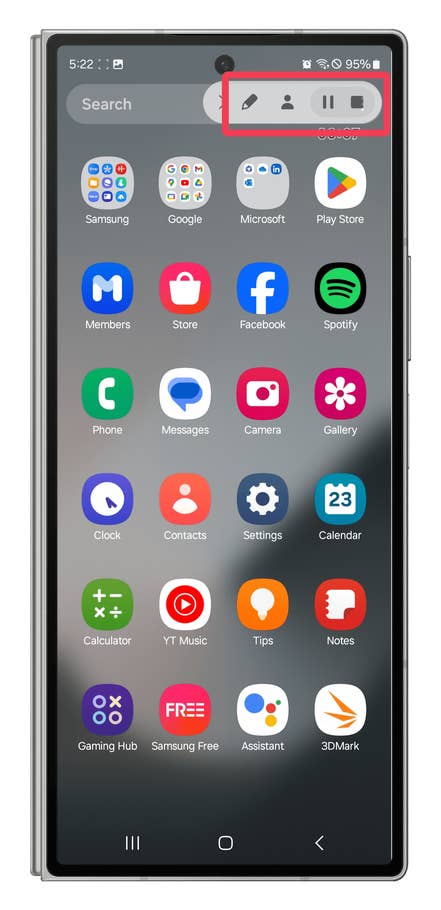 One UI screenshots showing how to record the screen using the built-in tool.