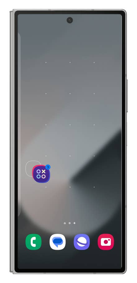 One UI screenshots showing how to move (or remove) multiple apps from the home screen.