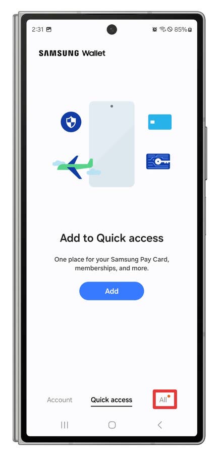 One UI screenshots showing how to hide shortcuts to the Wallet app.