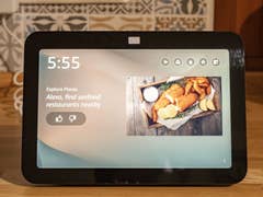 Amazon Echo Show 8 (2023) widgets shown on display