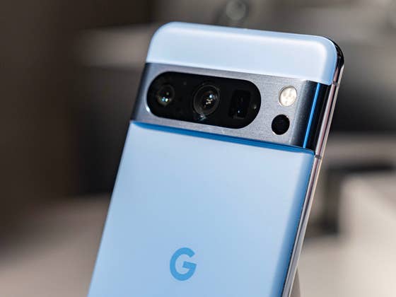 Pixel 8 Pro as a Thermometer: How to Measure Body Temperature