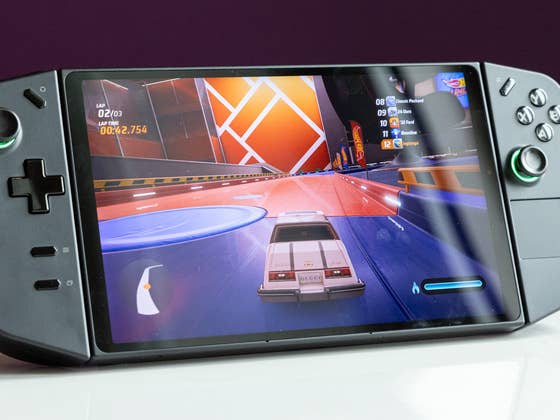 Lenovo Legion Go Review: Portable Console with Ryzen Z1 Extreme