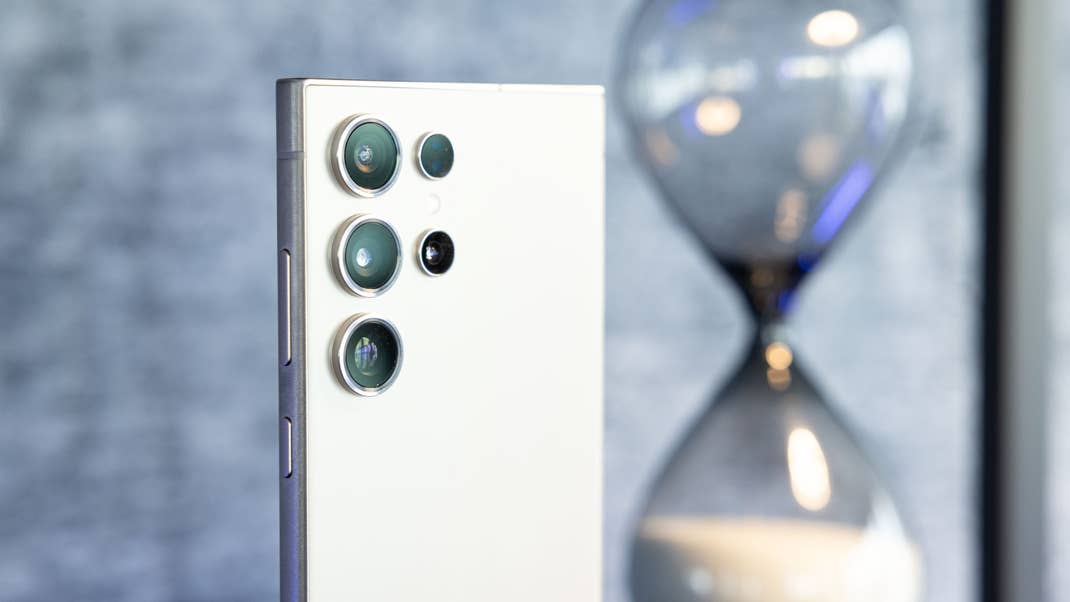 Samsung Galaxy S24 Ultra camera module in detail