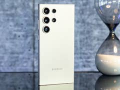 Samsung Galaxy S24 Ultra back cover in detail