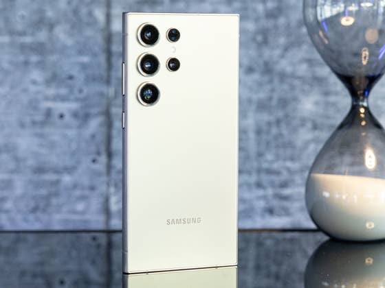 Galaxy S25 Could Get Seamless Updates: Say Goodbye to Downtime