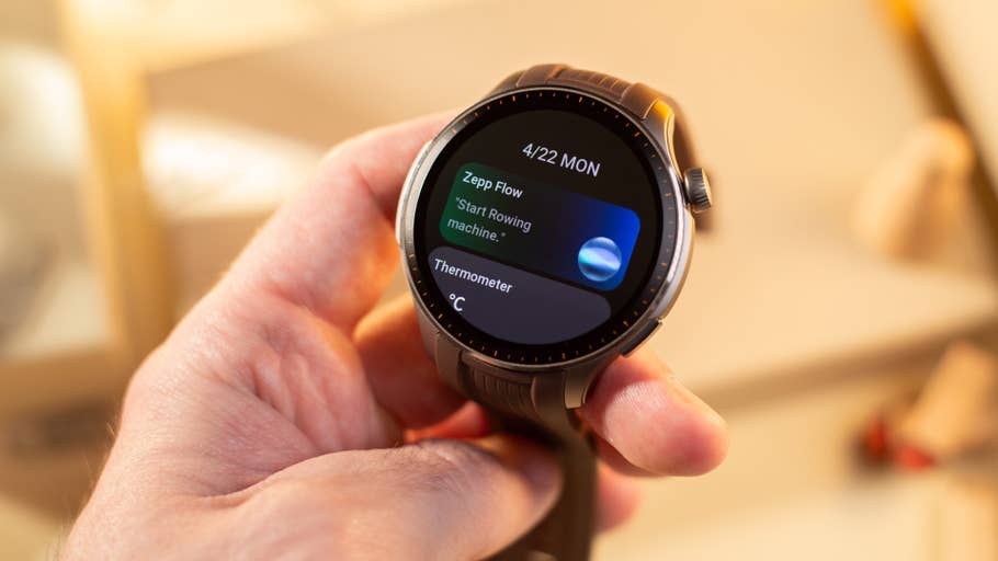 AI Assistant widget in the display of the Amazfit Balance smartwatch