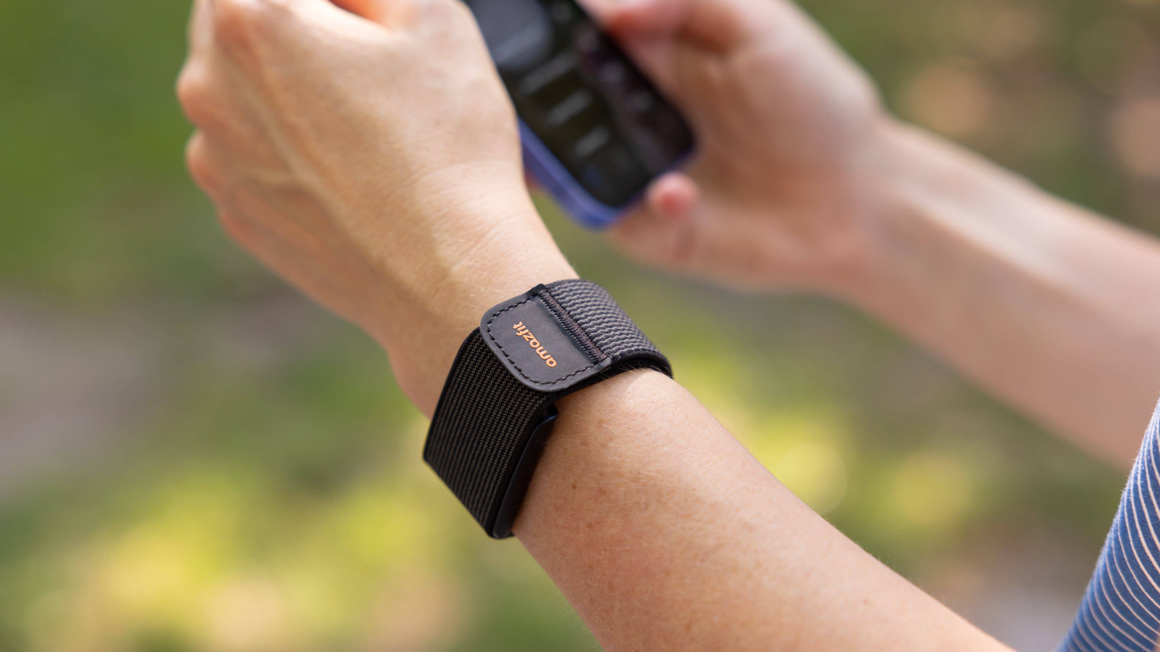 amazfit Helio Strap ブラック Amazfit Helio Strap Arm Band Accessory Strap (Black)