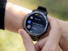 The heart rate push feature displayed on the Amazfit T-Rex 3 screen