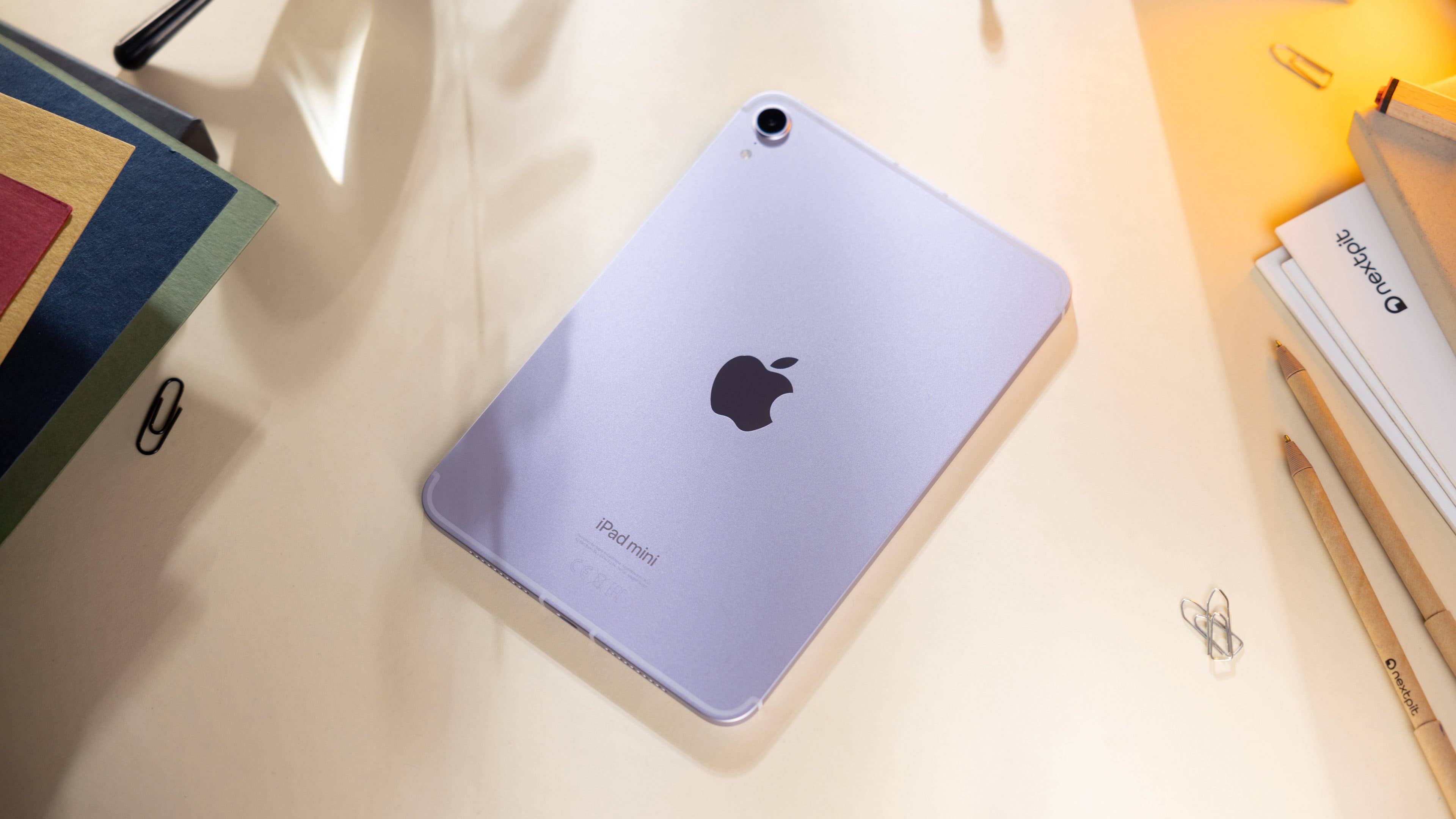 Apple's Compact iPad Mini Tablet Falls to $399 for the First Time