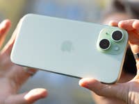 Apple iPhone 15 in green