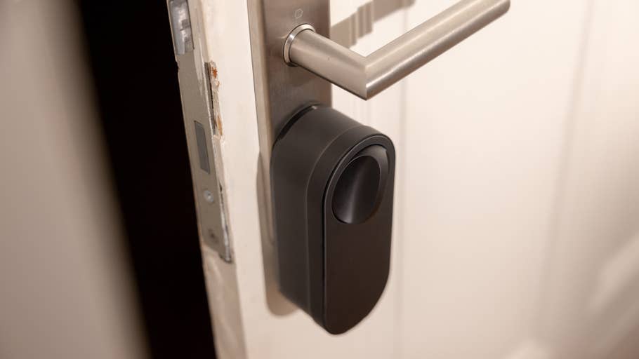 Aqara U200 Smart Lock viewed from inside