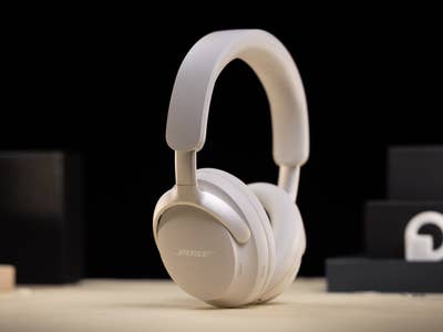 360° audio and ANC are the two primary selling points of the Bose QC Ultra.