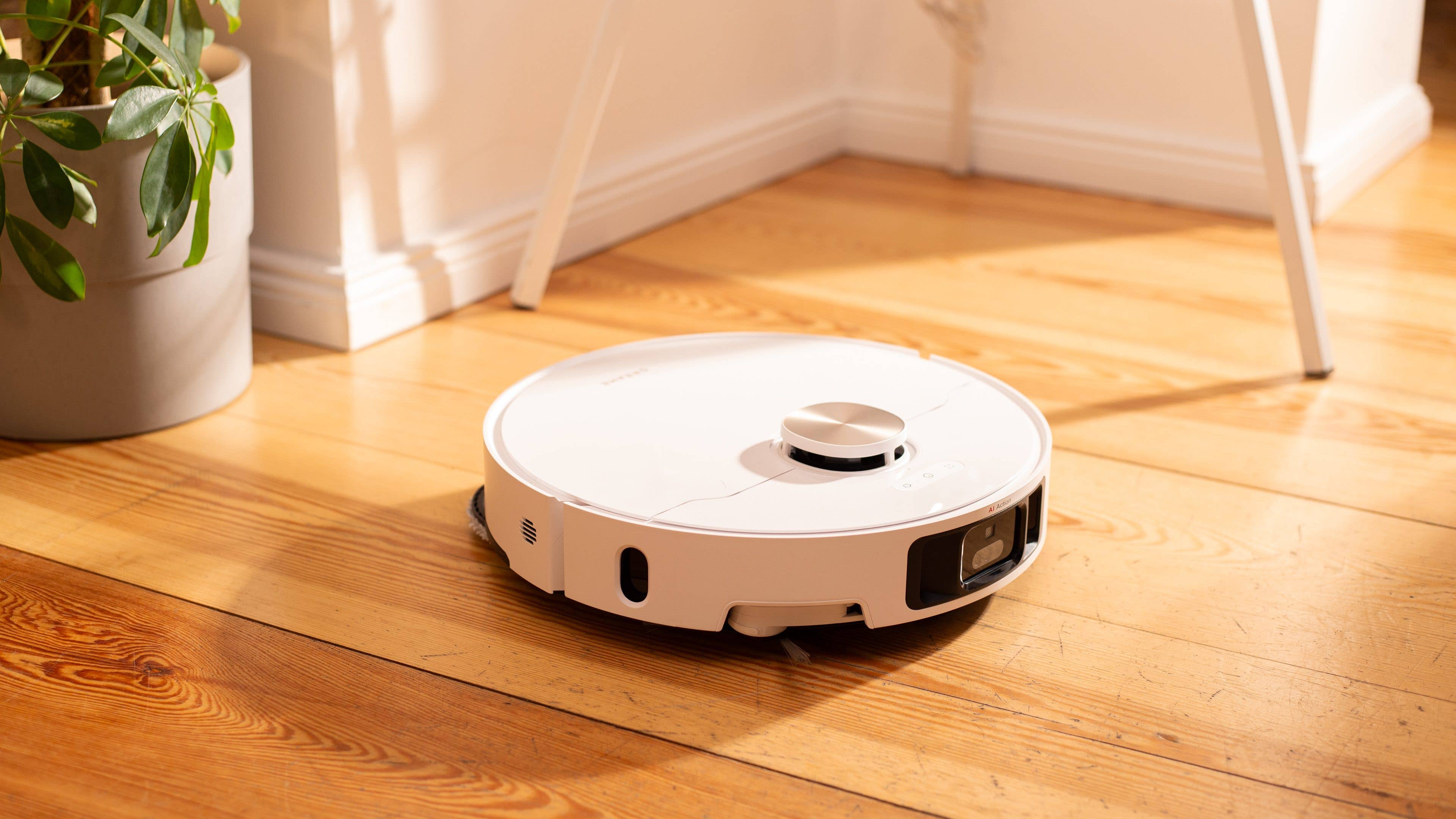 The Dreame X40 Ultra is stylish to look at and works great!