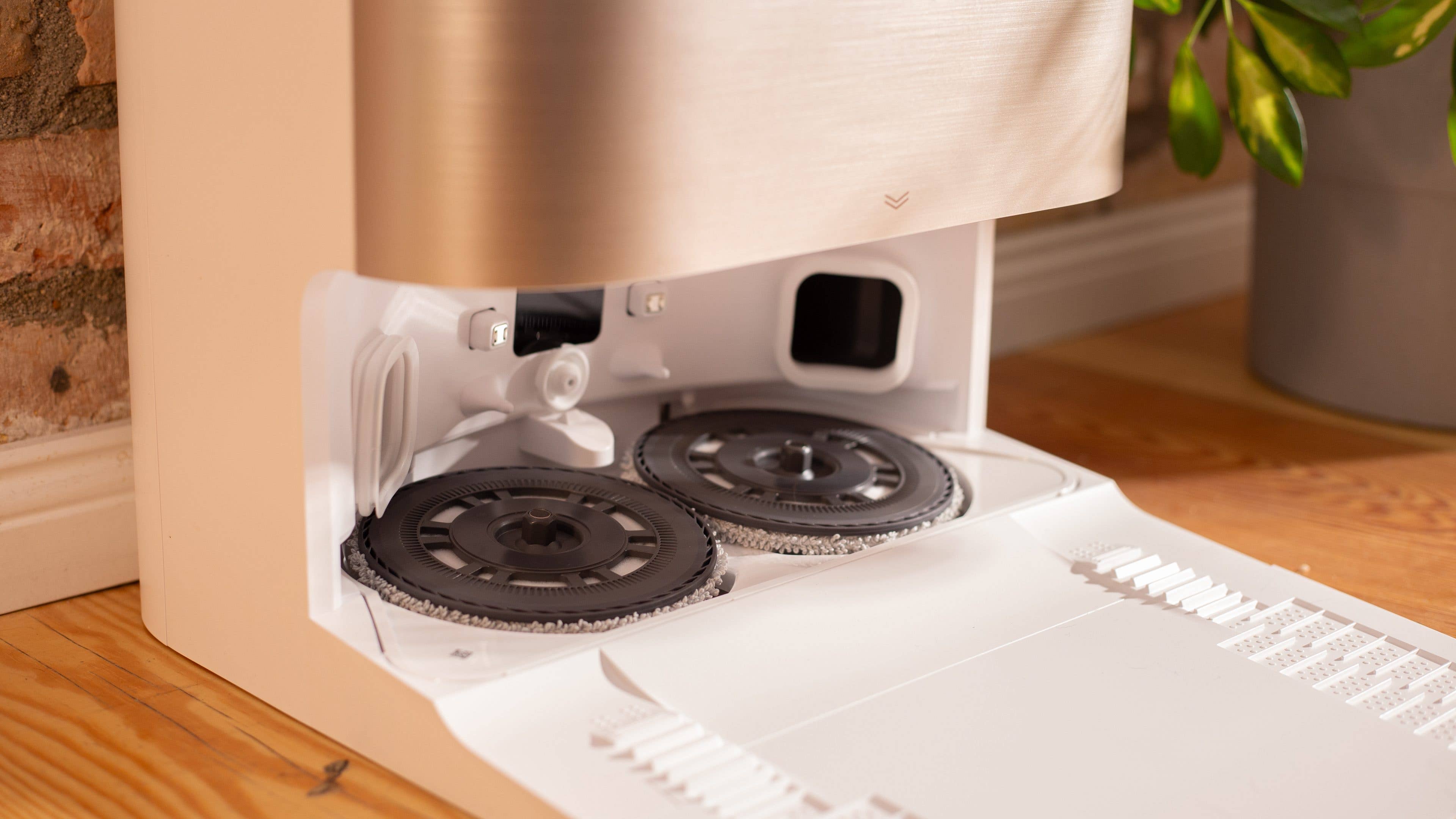 To mop or not to mop? The choice is yours.