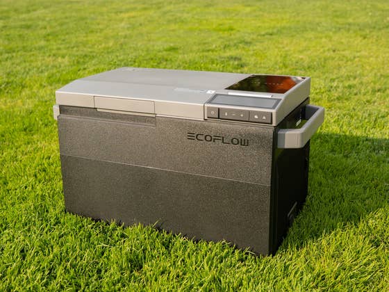 EcoFlow Glacier Review: This Portable Refrigerator Has an Ice Maker!