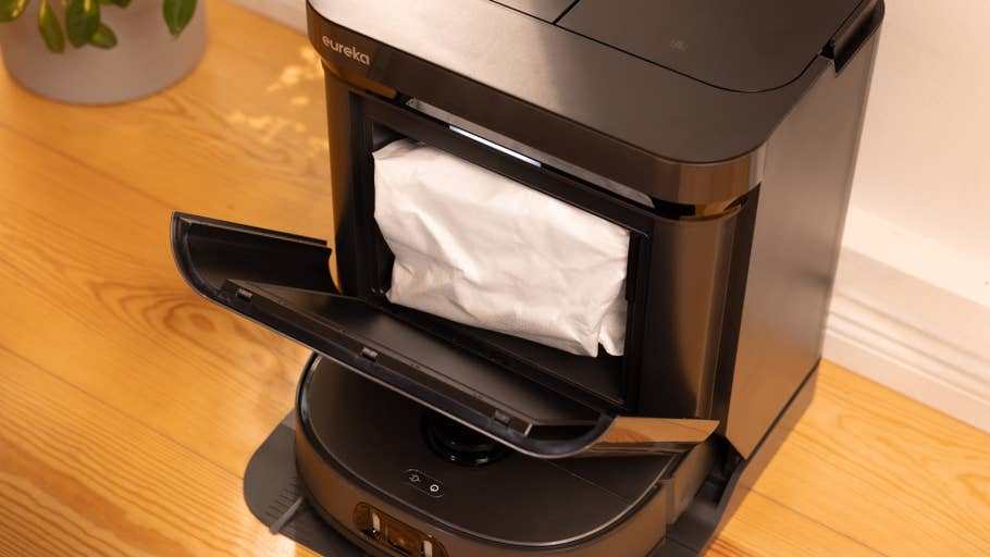 The Eureka J15 Pro Ultrau0027s dust bag in the base station