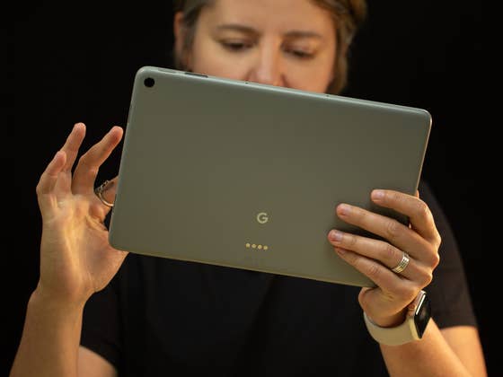 Google Pixel Tablet Review: Your Roommates Will Love It