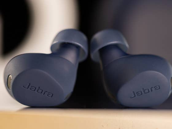 Jabra Elite 8 Active Review: The Best ANC Headphones for Sports and Beyond
