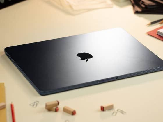 Apple May Launch a Cheap MacBook ‘SE’ Laptop in 2024