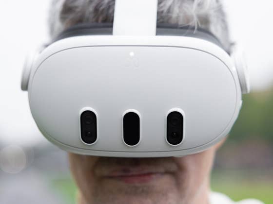 Meta Quest Headsets Can Now Play Spatial Videos from iPhone 15 Pro