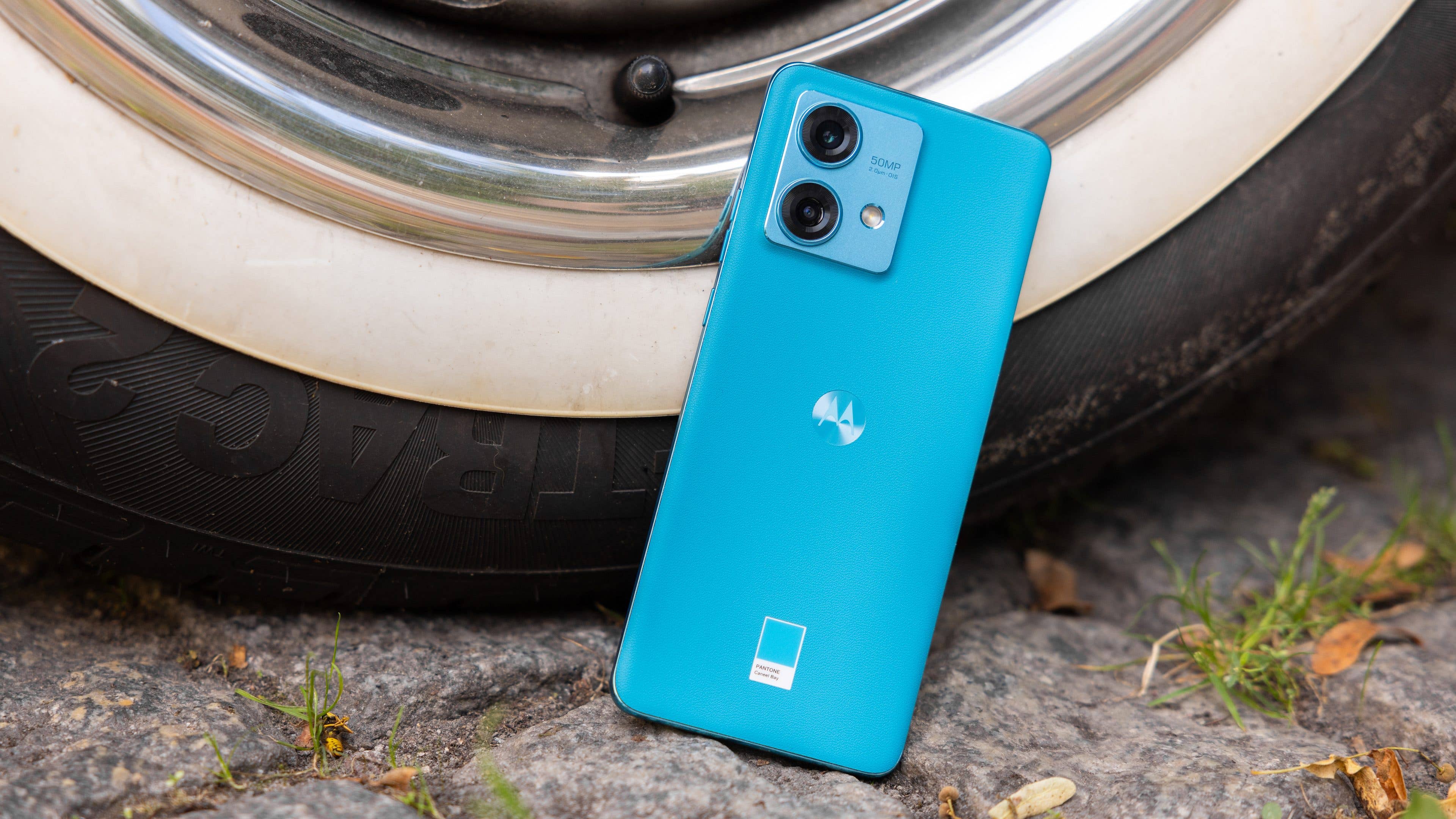 Motorola edge40 　ルナブルー s-l400.jpg