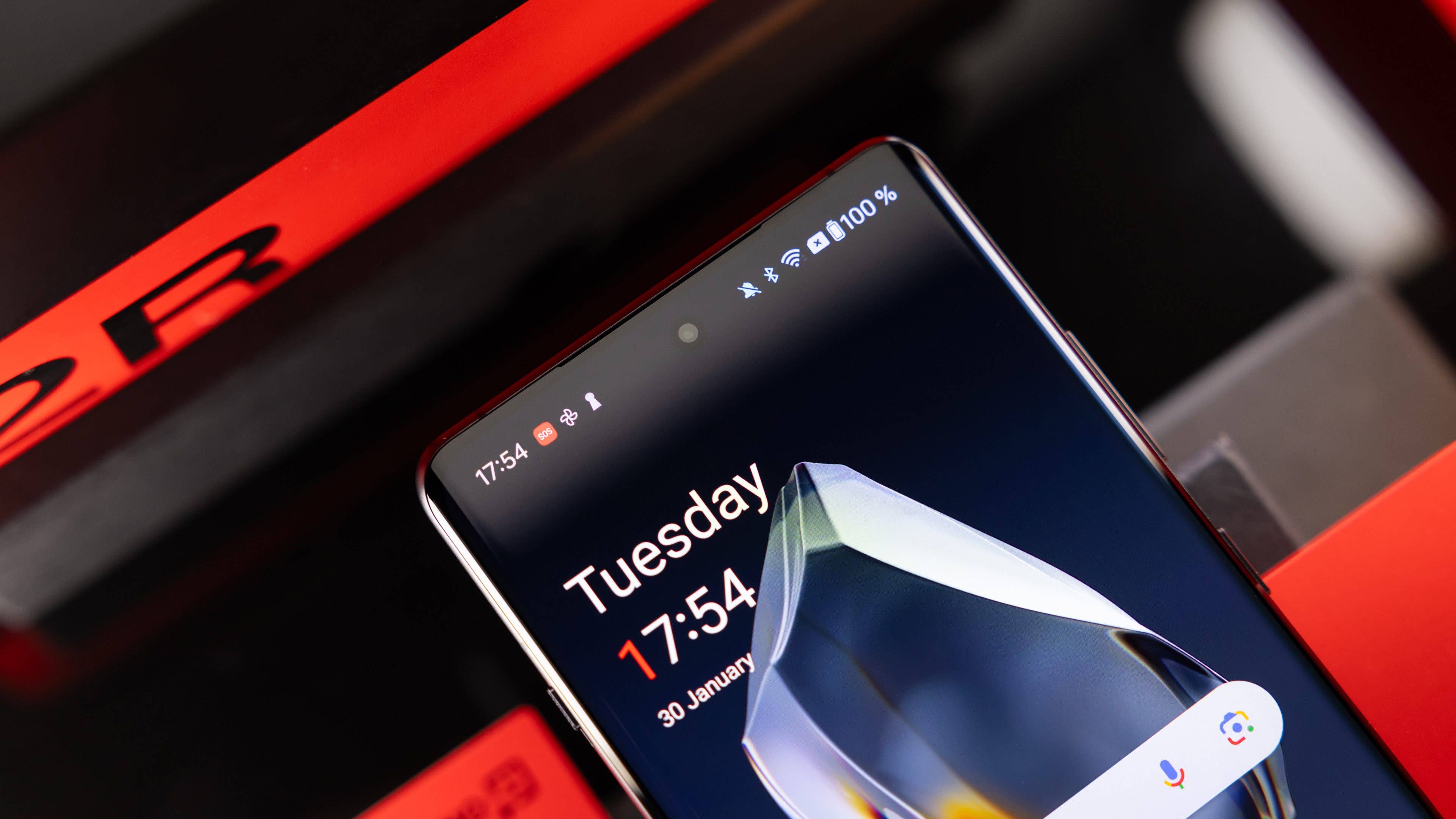 OnePlus 12R front camera highlighted
