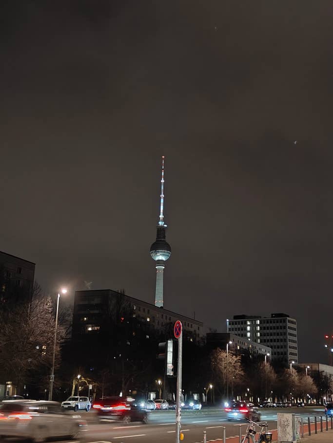 OnePlus 12R camera test samples: daylight, night, selfie