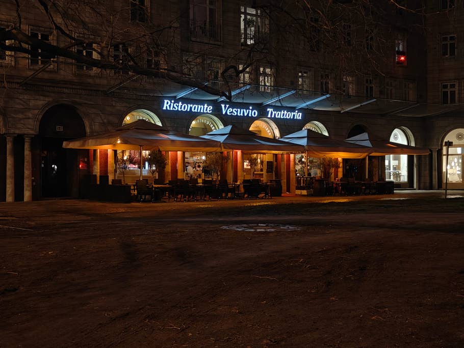 OnePlus 12R camera test samples: daylight, night, selfie