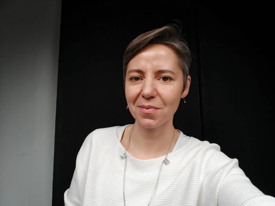 OnePlus 12R camera test samples: daylight, night, selfie