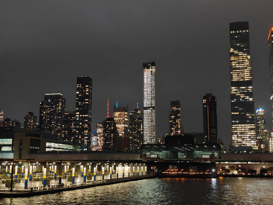 OnePlus Open camera test at night