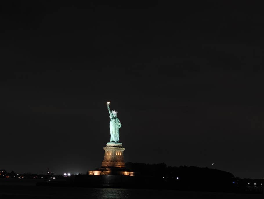 OnePlus Open camera test at night