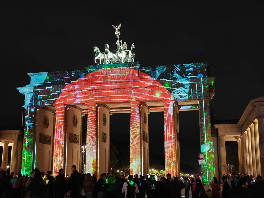 OnePlus Open camera test at night