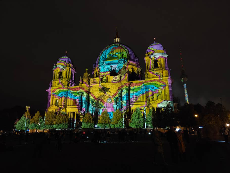 OnePlus Open camera test at night