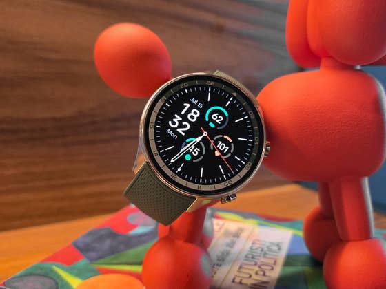 OnePlus Watch 3 Can Detect if Wearer has a Fever