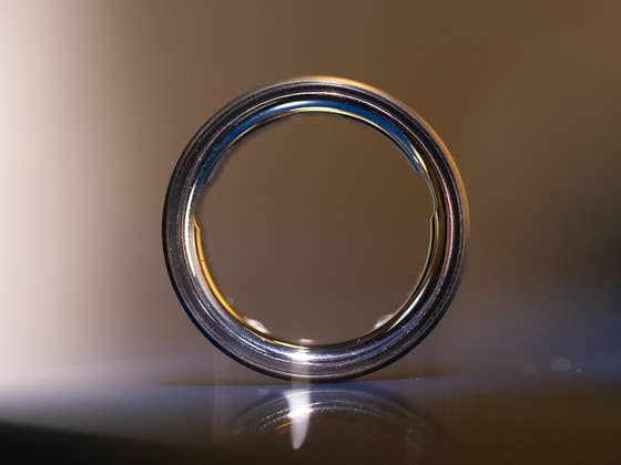 The Smart Ring Everyone Loves Is $150 Off for Cyber Weekend